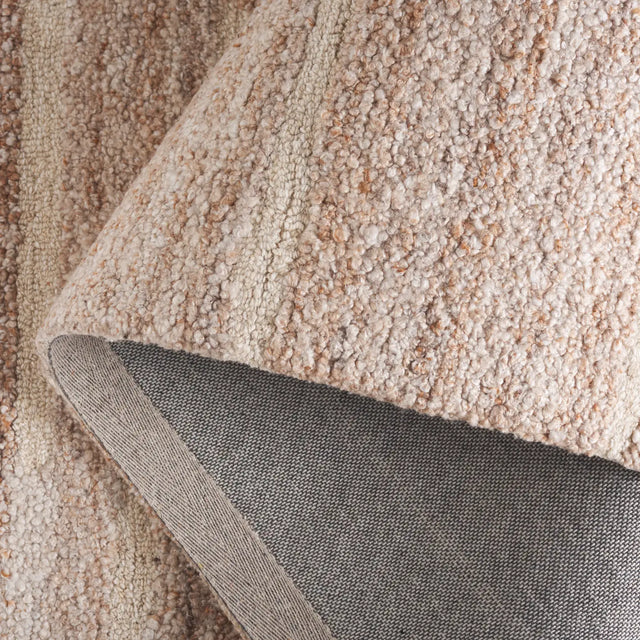 Safavieh Pine 4'-0" x 6'-0" Rug in Beige / Lt Rust