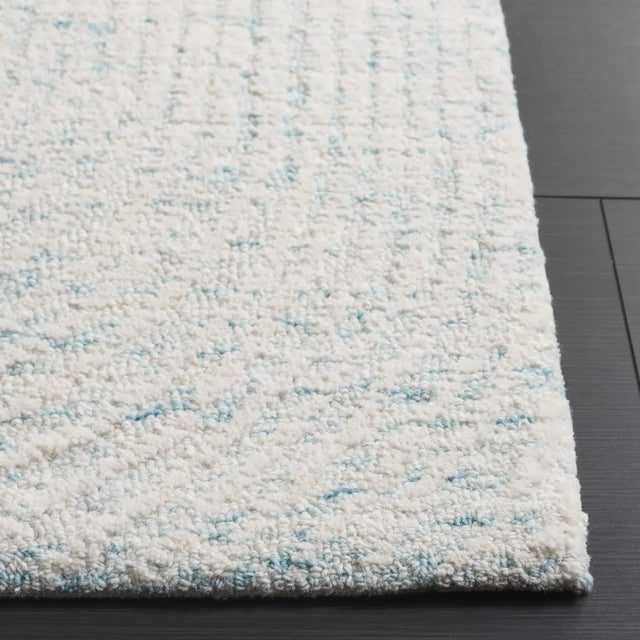 Safavieh Pine 4'-0" x 6'-0" Rug in Turquoise / Ivory