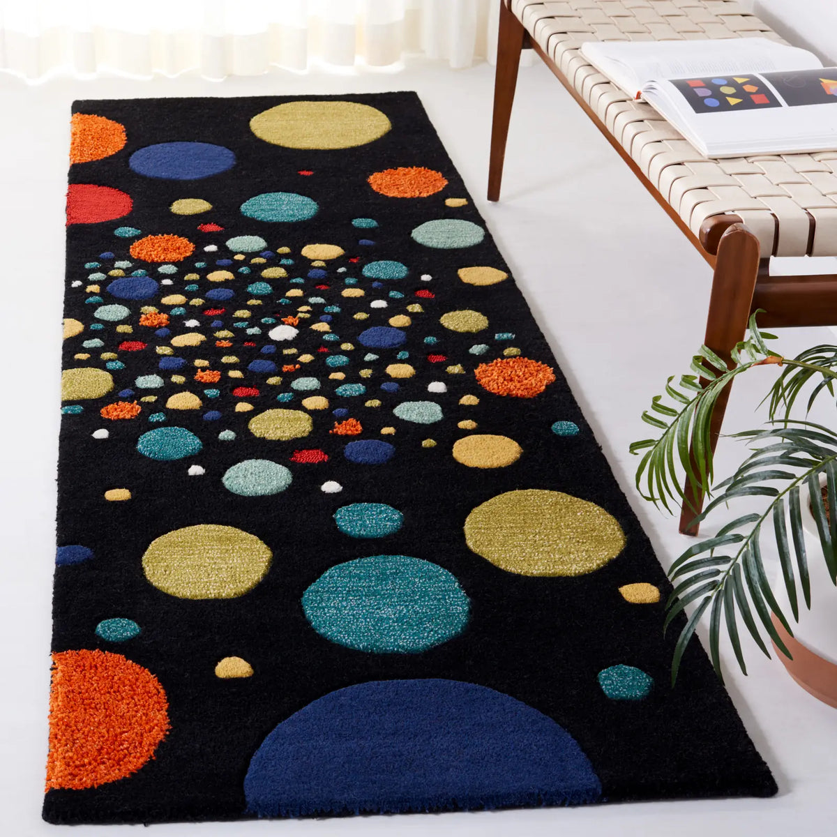 Safavieh Soho 2'-6" x 8'-0" Rug in Black / Multi