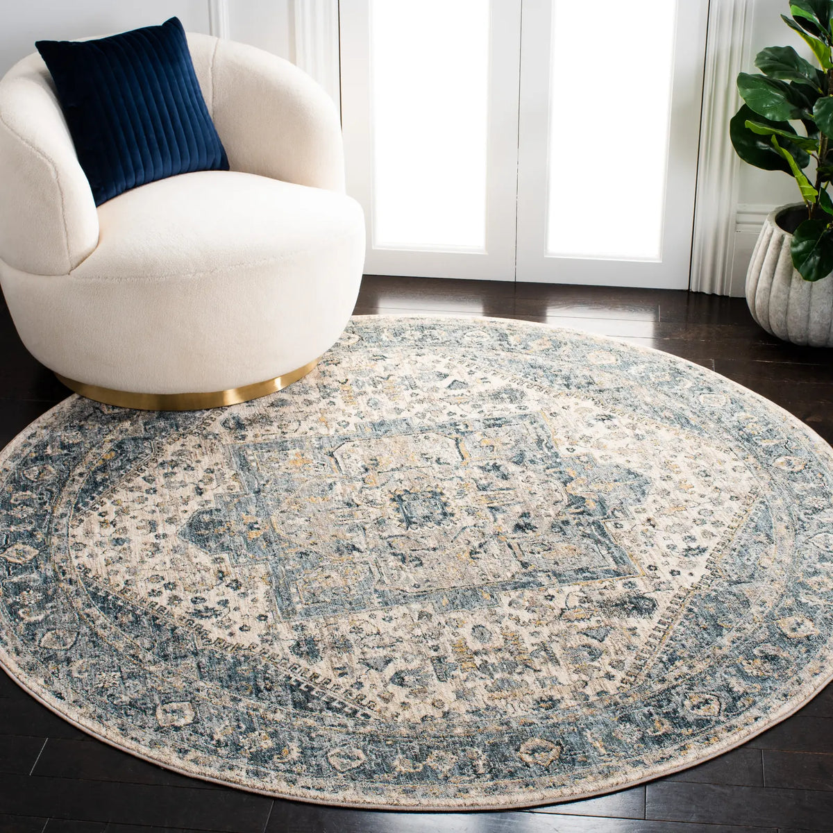 Safavieh Valencia 6'-4" x 6'-4" Rug in Ivory / Blue