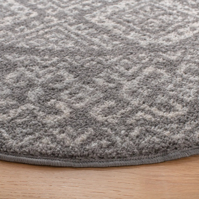 Safavieh Tulum 5'-0" x 5'-0" Rug in Dark Grey / Ivory