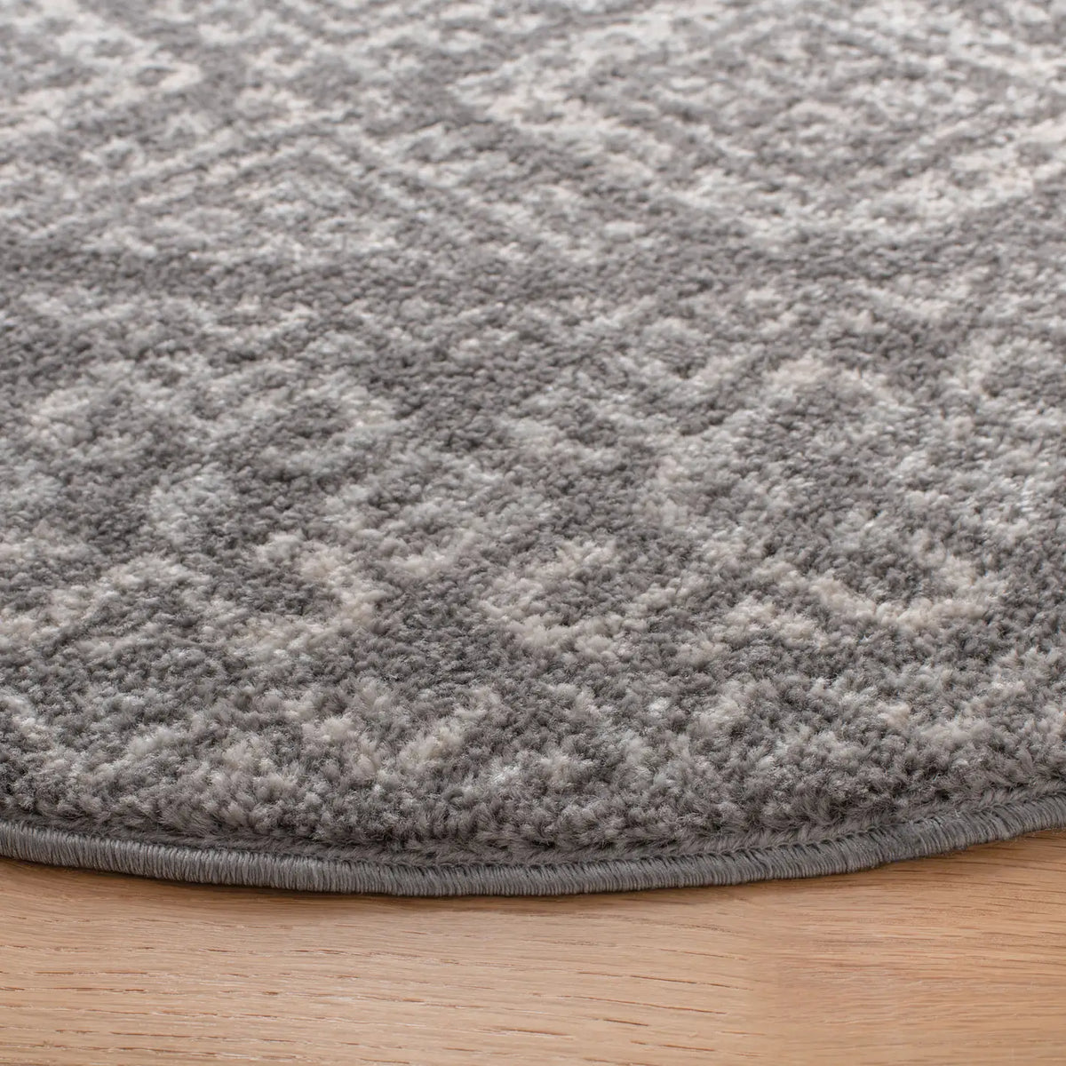 Safavieh Tulum 5'-0" x 5'-0" Rug in Dark Grey / Ivory