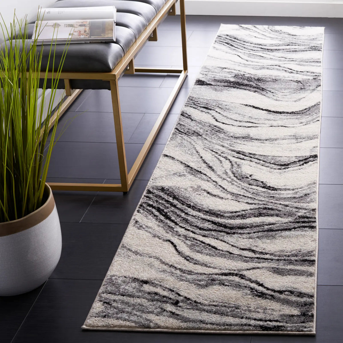 Safavieh Tulum 2'-0" x 9'-0" Rug in Ivory / Black