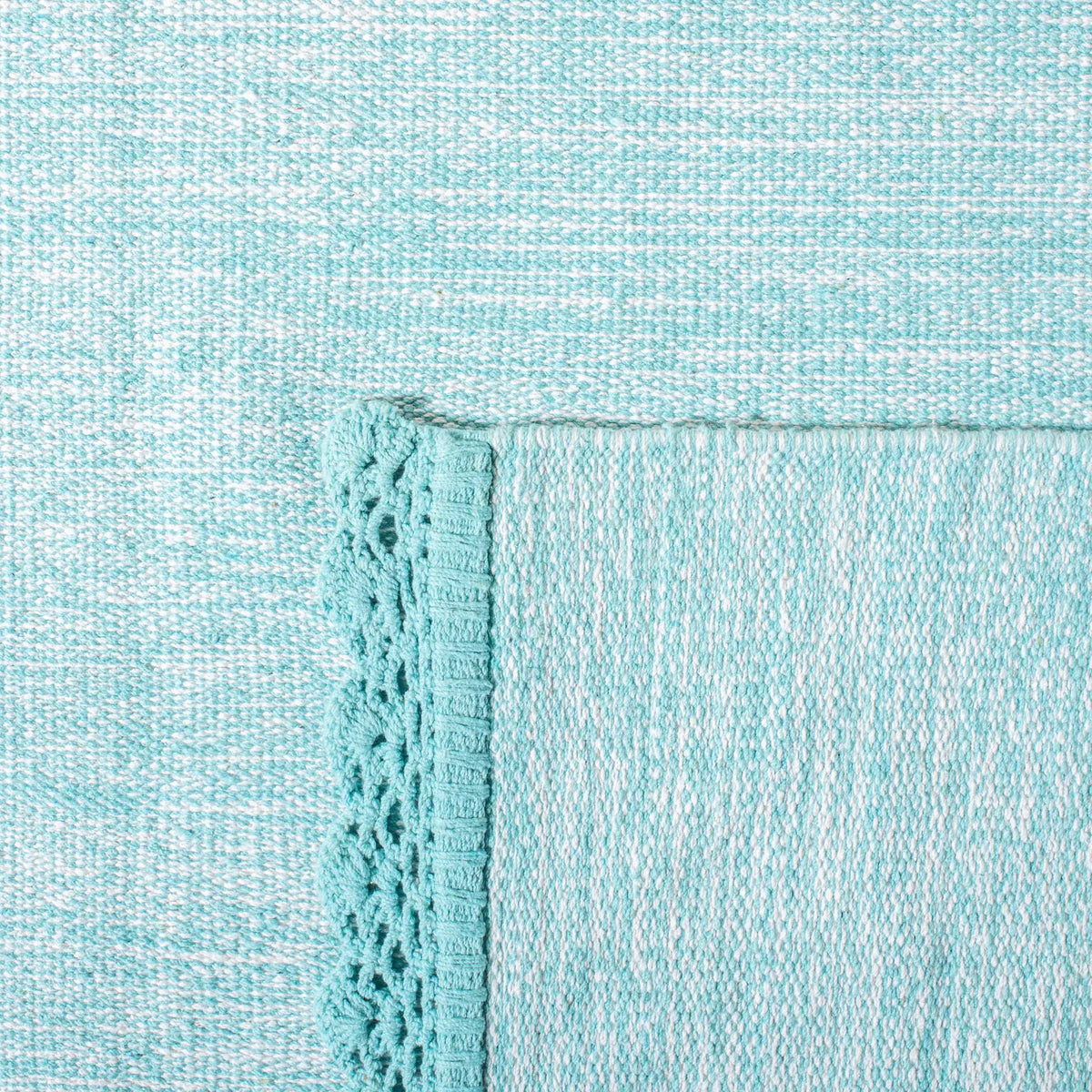 Safavieh Montauk 8'-0" x 10'-0" Rug in Turquoise