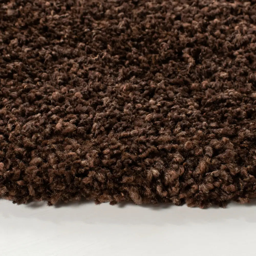 Safavieh Shag 6'-7" x 6'-7" Rug in Brown