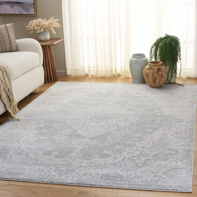 Safavieh Harrison 5'-3" x 7'-6" Rug in Green / Ivory