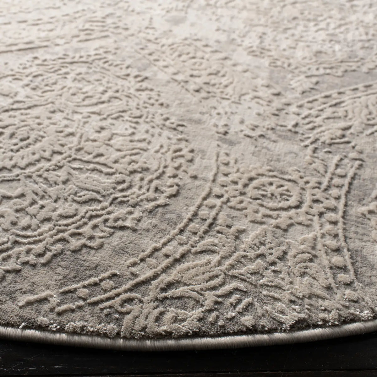 Safavieh Princeton 5'-0" x 5'-0" Rug in Grey / Beige