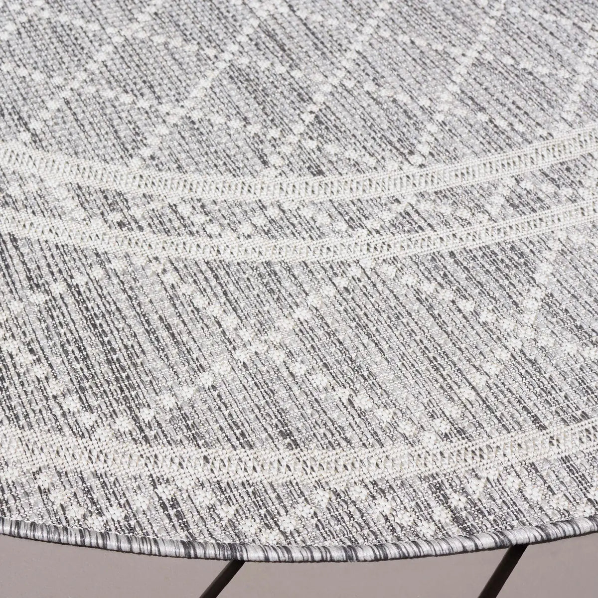 Safavieh Courtyard 6'-7" x 6'-7" Rug in Light Grey / Dark Grey