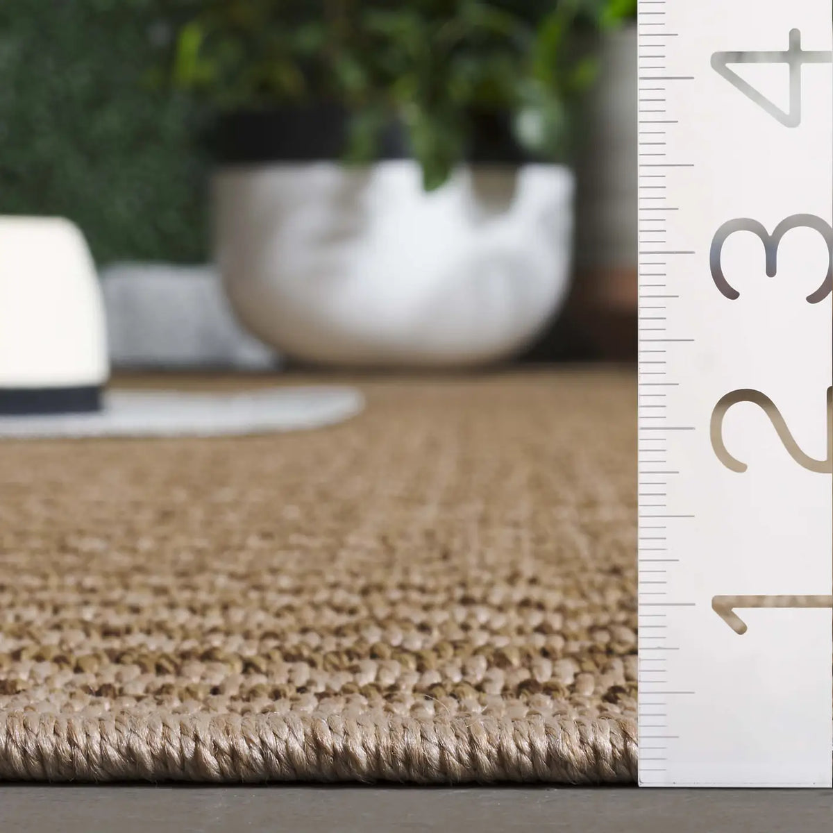 Safavieh Atrium Sisal 4'-0" x 6'-0" Rug in Beige
