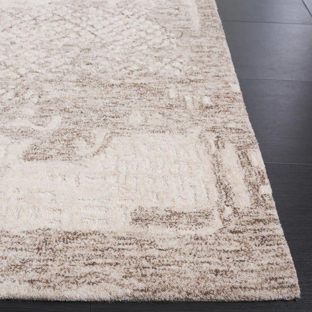 Safavieh Harvest 4'-0" x 6'-0" Rug in Brown / Ivory
