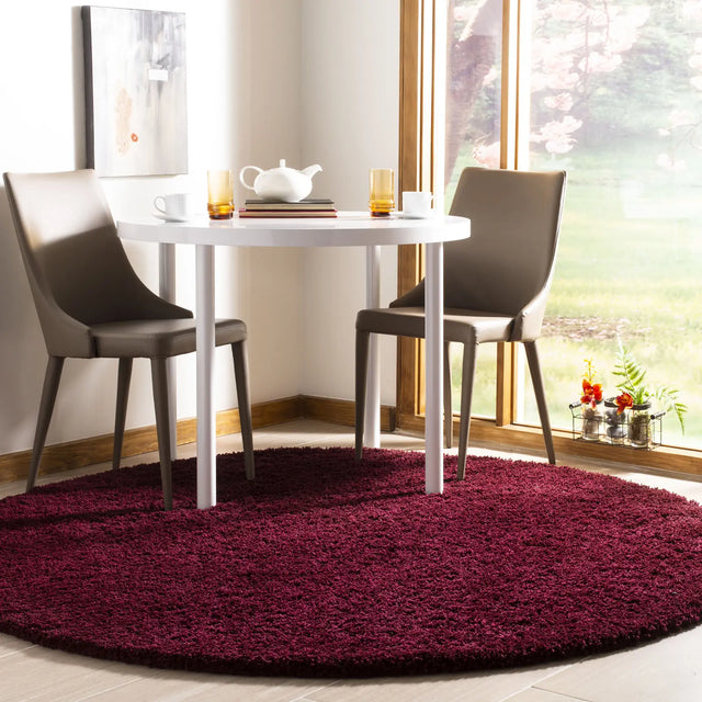Safavieh Sgl-Laguna Shag 5'-3" x 5'-3" Rug in Maroon