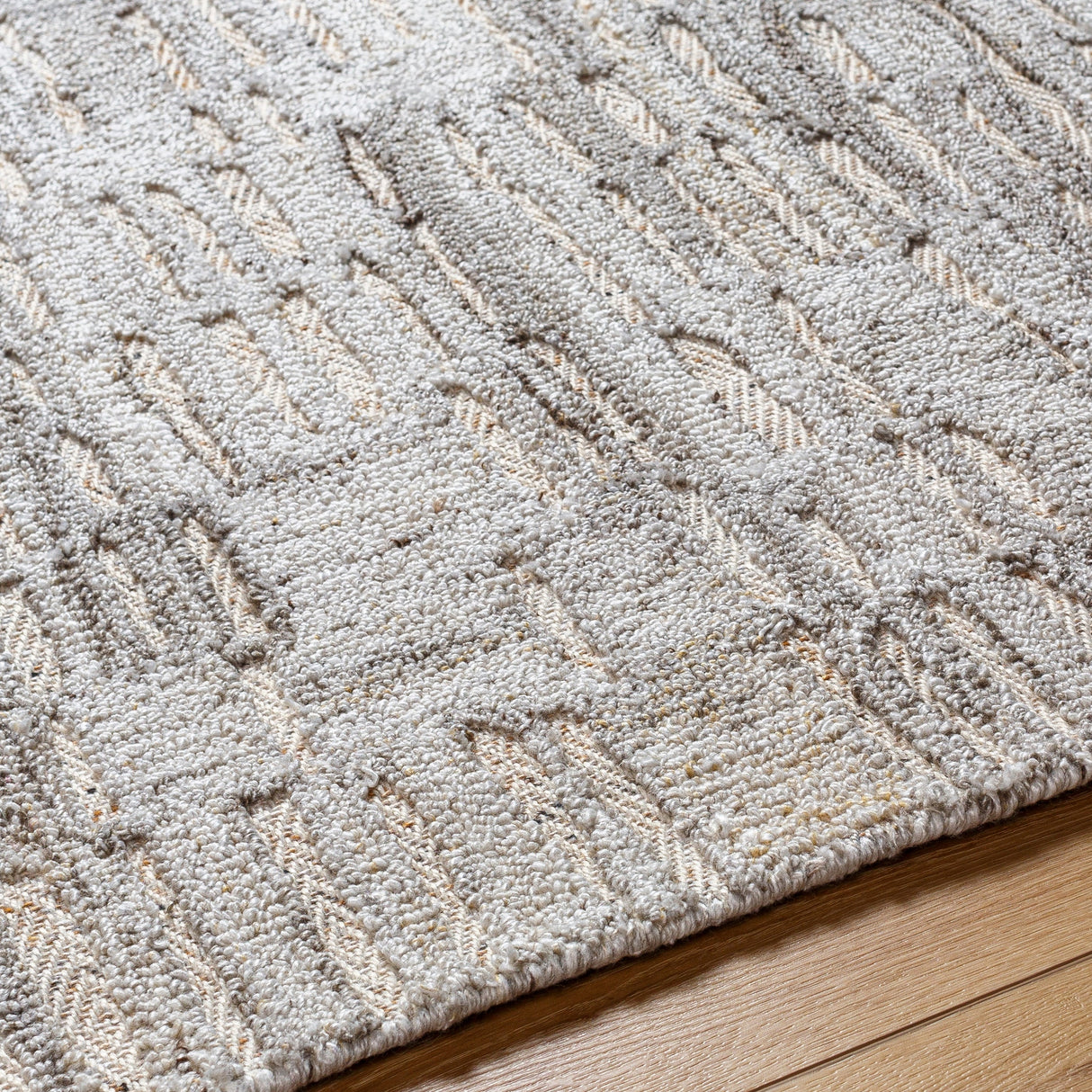 Surya Calgary Cgr-2300 Ash, Slate Grey Taupe, Pale Slate, Metallic - Silver, Pewter Rug.