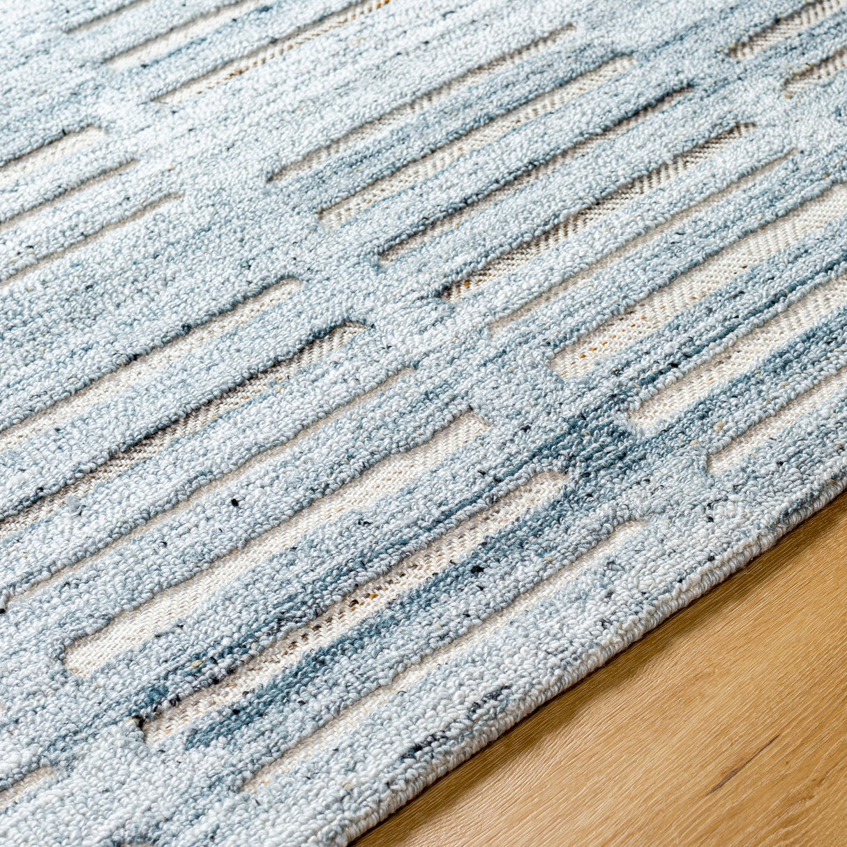 Surya Calgary Cgr-2306 Black, Cream Rug.