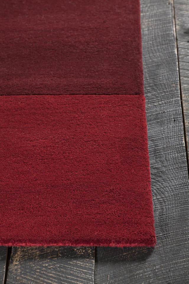 Chandra Antara ANT-109 Red and Black rug, corner detail