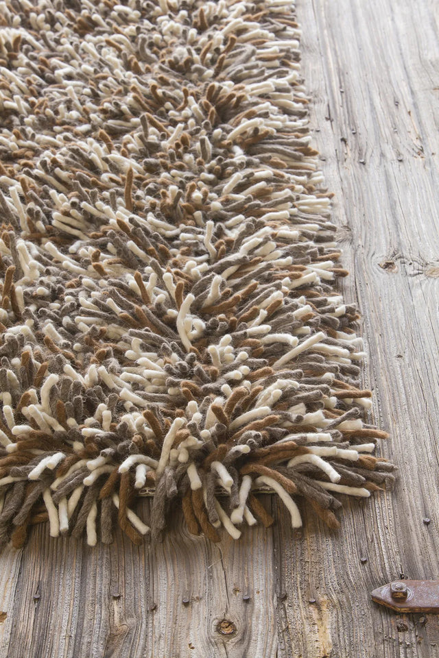 Chandra Big Jos BIG-20801 Brown and Grey and Ivory rug, corner detail