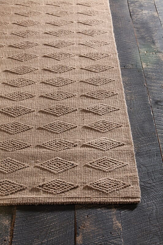 Chandra Art art-3550 Tan & Ivory Rugs.