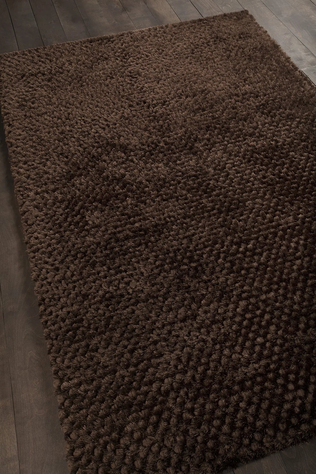 Chandra Cinzia CIN-35200 Chocolate rug, angled side view