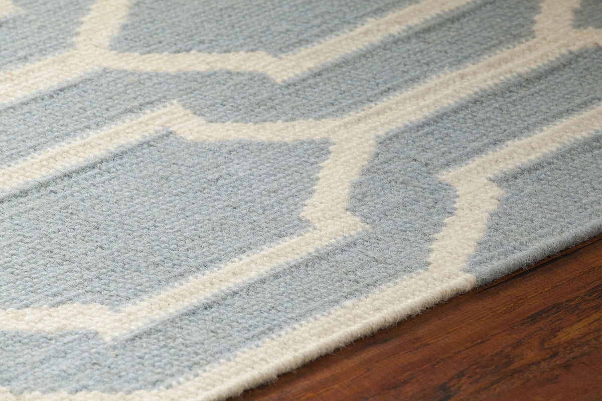 Chandra Dacio DAC-34601 Blue and White rug, side detail view