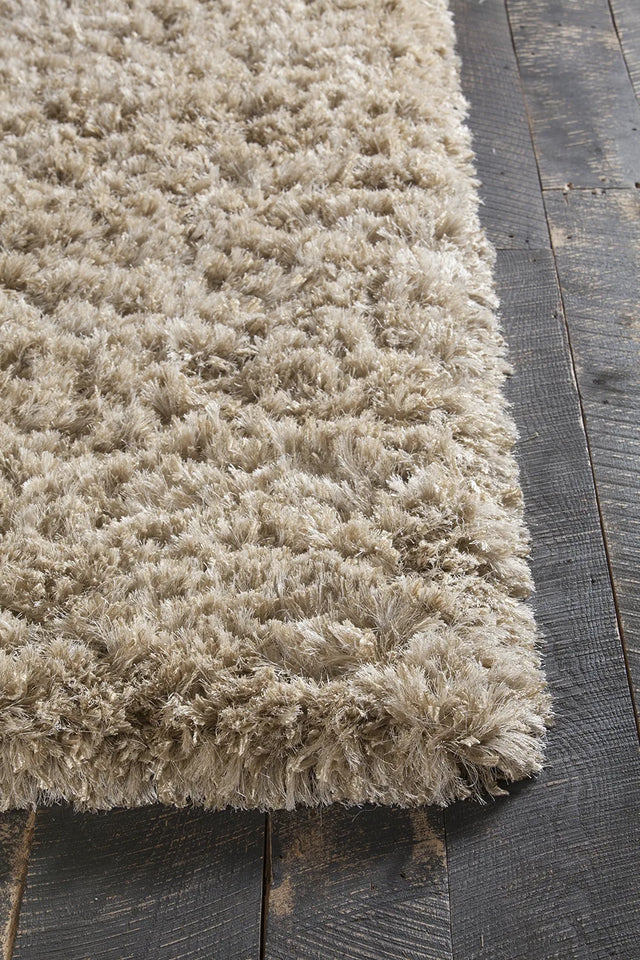Chandra Diano DIA-29502 Tan rug, corner detail