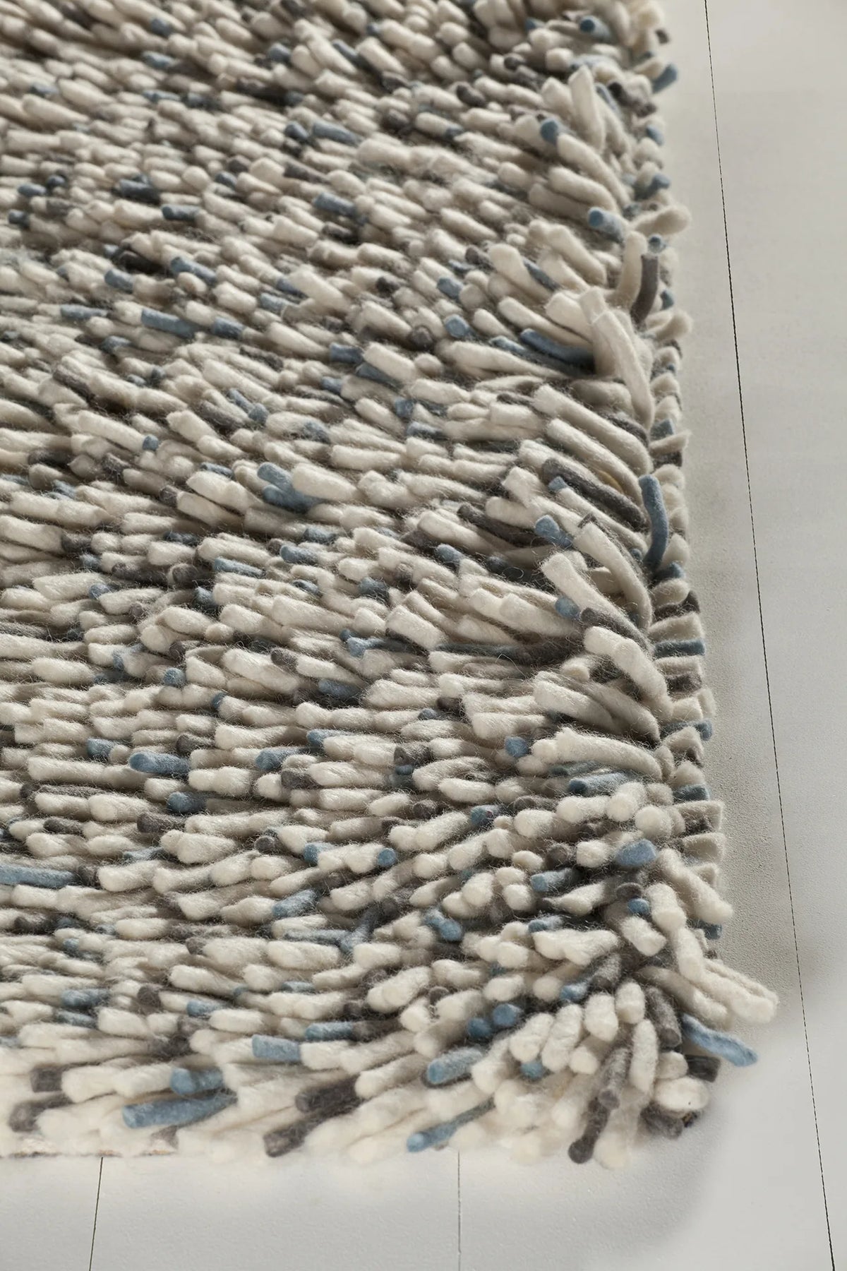 Chandra Imogen IMO-44401 Blue and White and Grey rug, corner detail