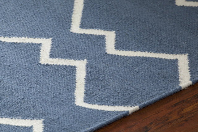 Chandra Lima LIM-25704 Blue and White rug, side detail view