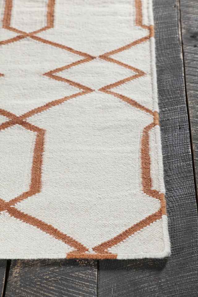 Chandra Lima LIM-25712 White and Orange rug, corner detail