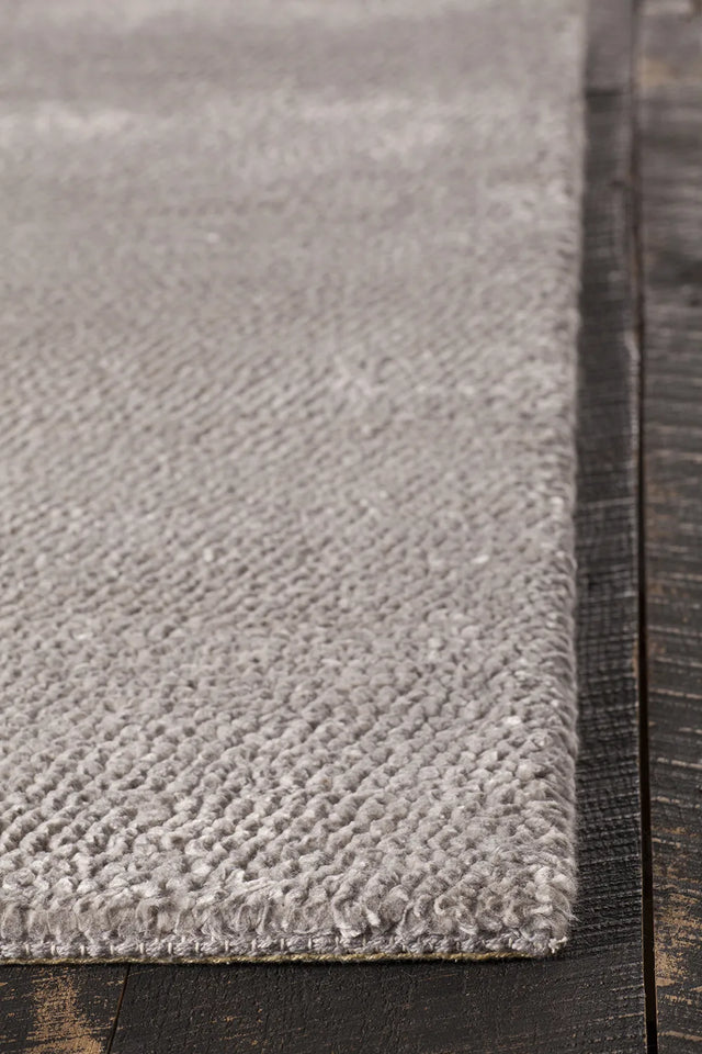 Chandra Mae MAE-39001 Silver rug, corner detail