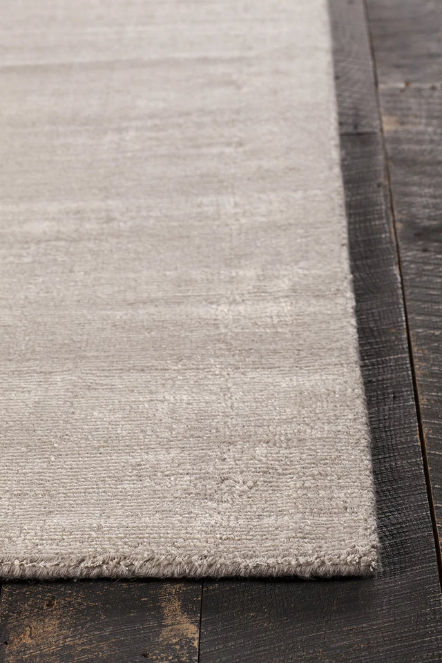 Chandra Orim ORI-26502 Beige rug, corner detail