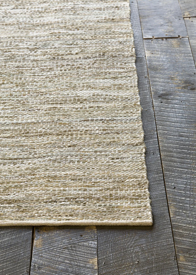 Chandra Saket SAK-3703 Ivory rug, corner detail