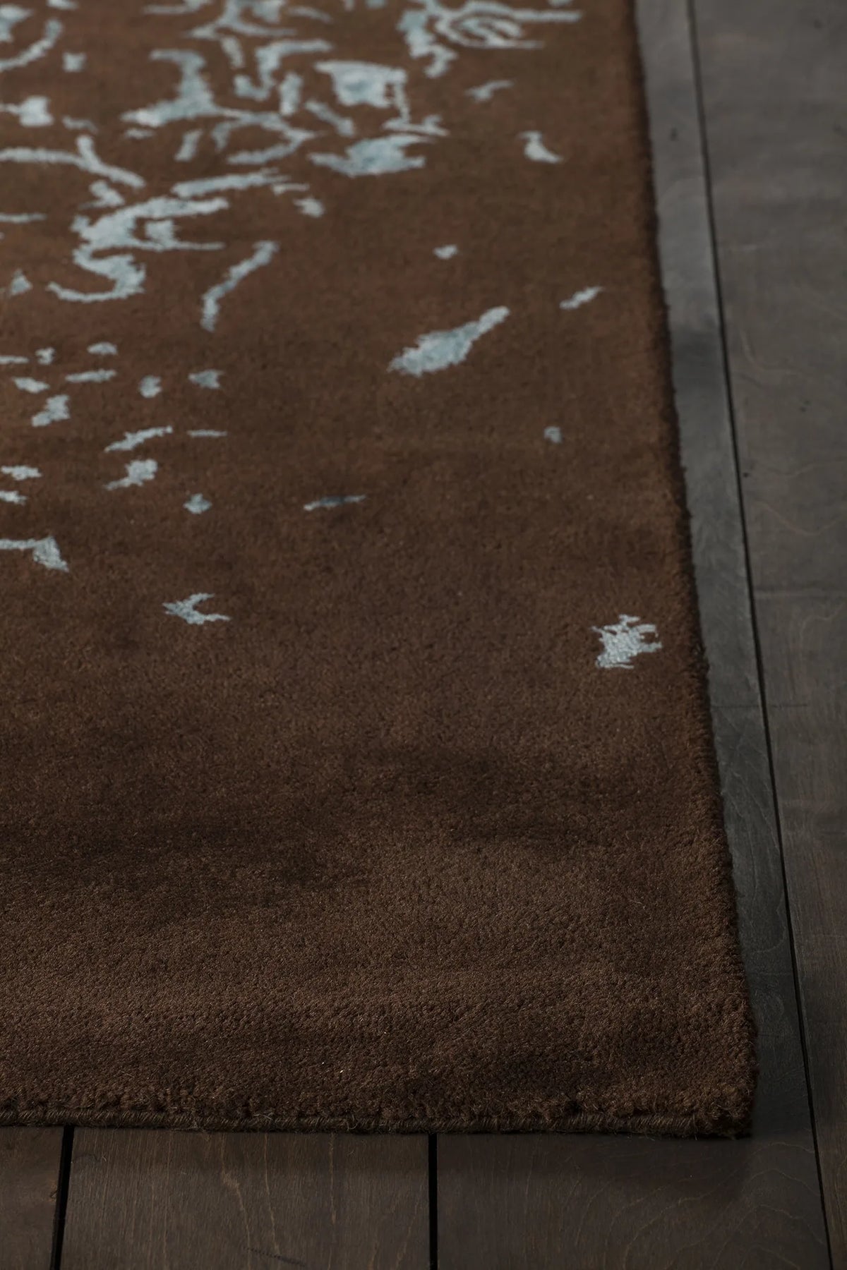 Chandra Veleno VEL-29301 Brown and Teal rug, corner detail
