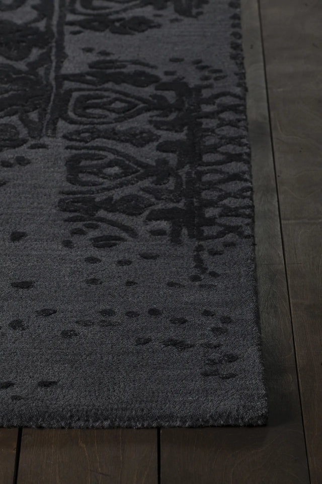 Chandra Xia XIA-43700 Black rug, corner detail