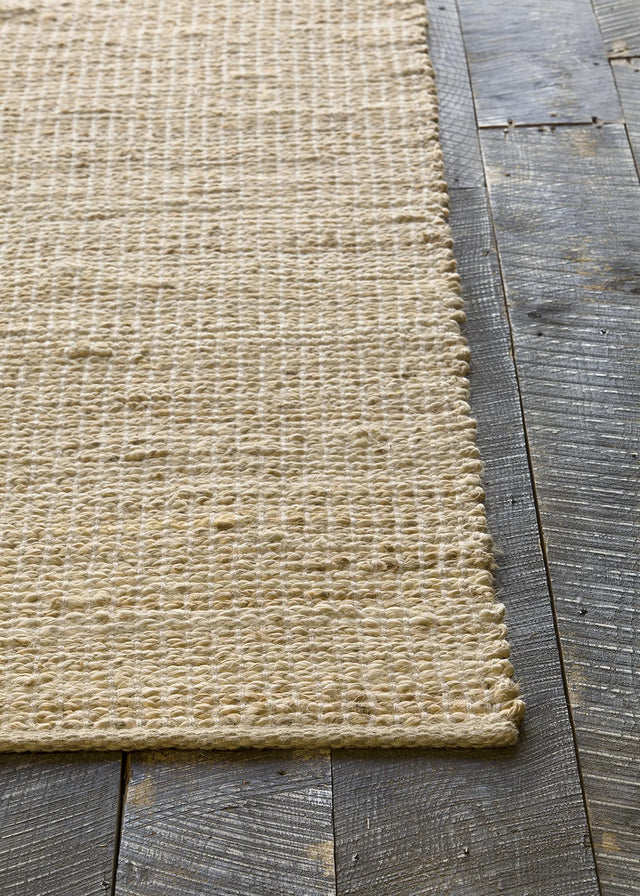 Chandra Zola ZOL-17100 Natural Tan rug, corner detail