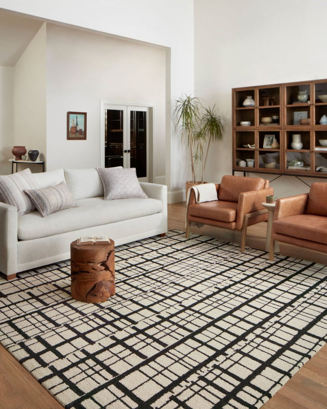 Chris Loves Julia x Loloi Polly Pol-02 Black/Ivory Rug.
