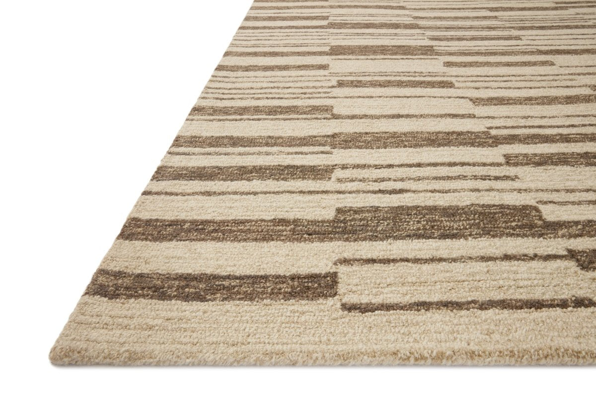 Chris Loves Julia x Loloi Polly Pol-04 Beige/Tobacco Rug.
