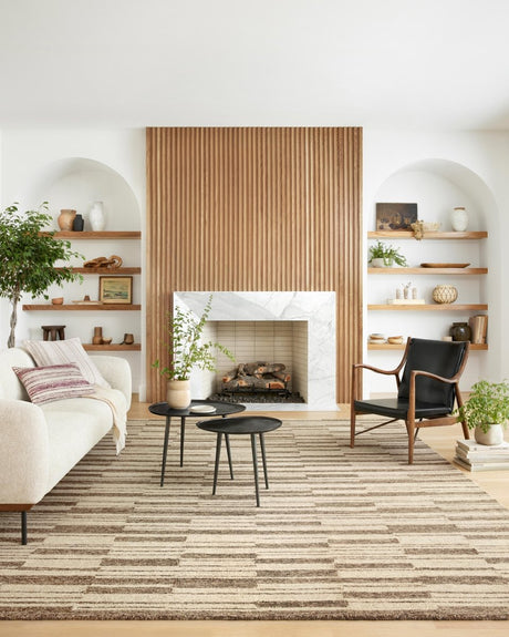 Chris Loves Julia x Loloi Polly Pol-04 Beige/Tobacco Rug.