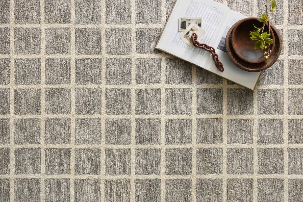 Chris Loves Julia x Loloi Polly Pol-05 Slate/Ivory Rug.