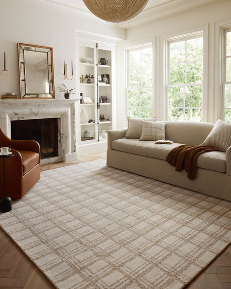 Chris Loves Julia x Loloi Polly Pol-12 Cream/Sand Rug.