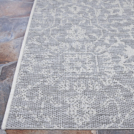 Couristan Monte Carlo Palmette 2329/4716 Grey / Ivory Rugs.