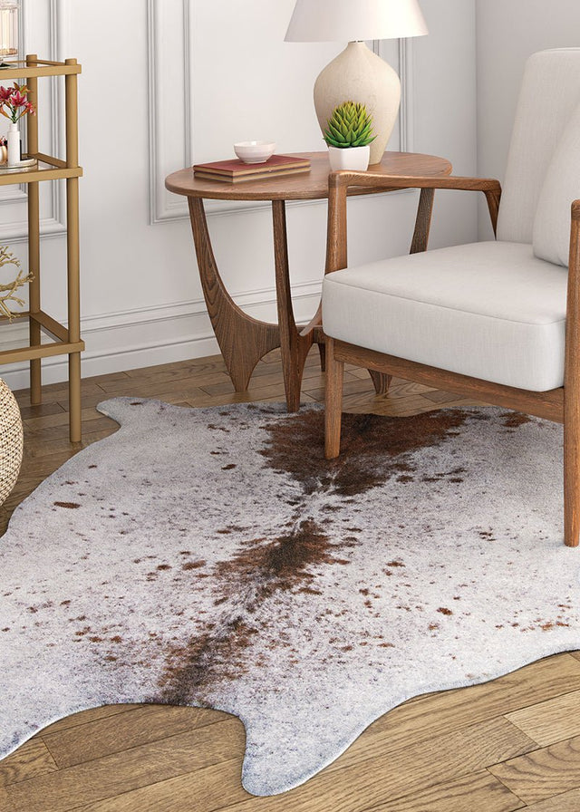 Couristan Prairie Hides Geilo 1813/2993 Ivory-Black Rugs.