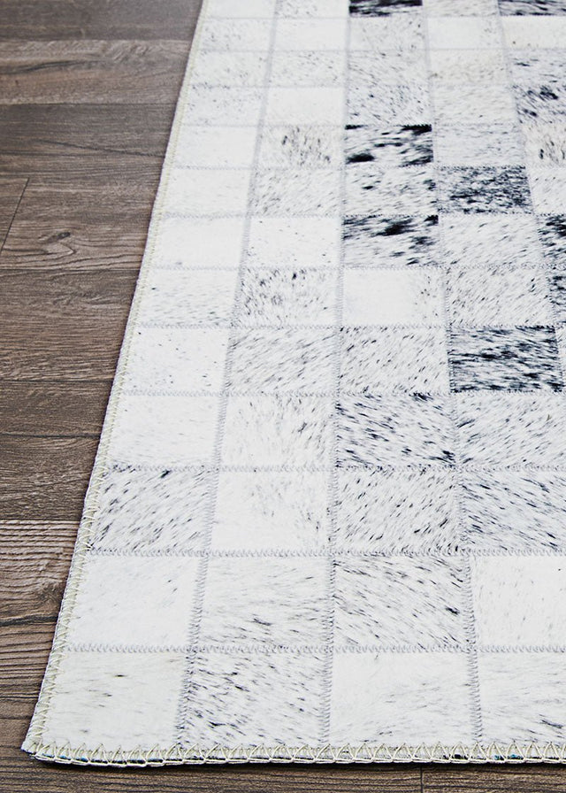 Couristan Prairie Hygee Blocks 3009/0097 Coal/Ice Caps Rugs.