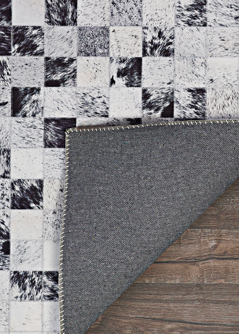 Couristan Prairie Hygee Blocks 3009/0097 Coal/Ice Caps Rugs.