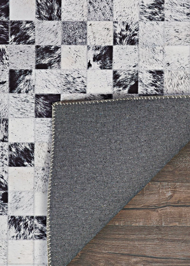 Couristan Prairie Hygee Blocks 3009/0097 Coal/Ice Caps Rugs.