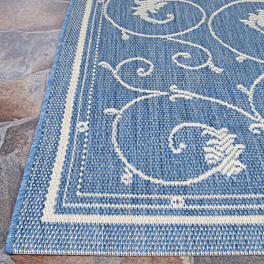 Couristan Recife Veranda 1583/1212 Champagne / Blue Rugs.