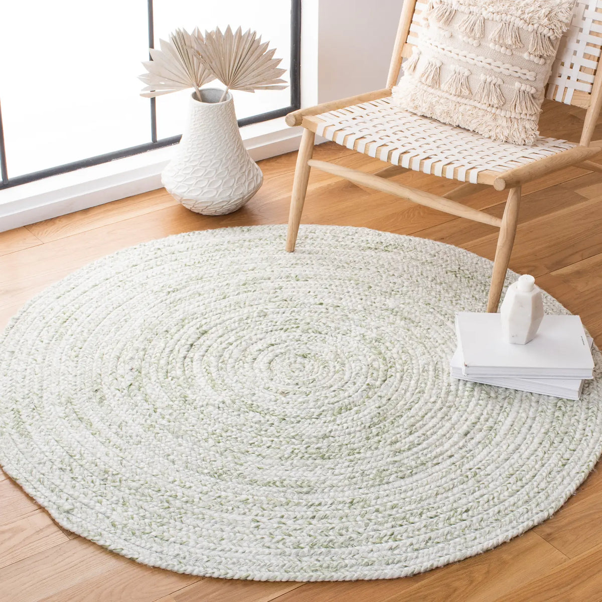 Safavieh Braided 5'-0" x 5'-0" Rug in Ivory / Green
