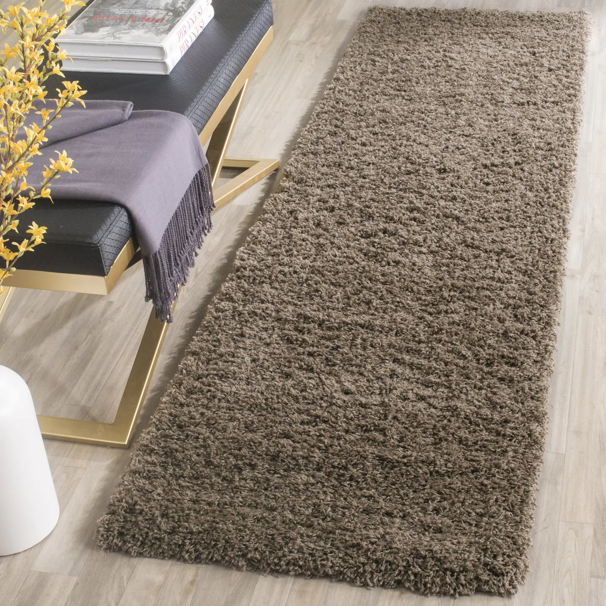Safavieh Sgl-Laguna Shag 2'-3" x 8'-0" Rug in Taupe