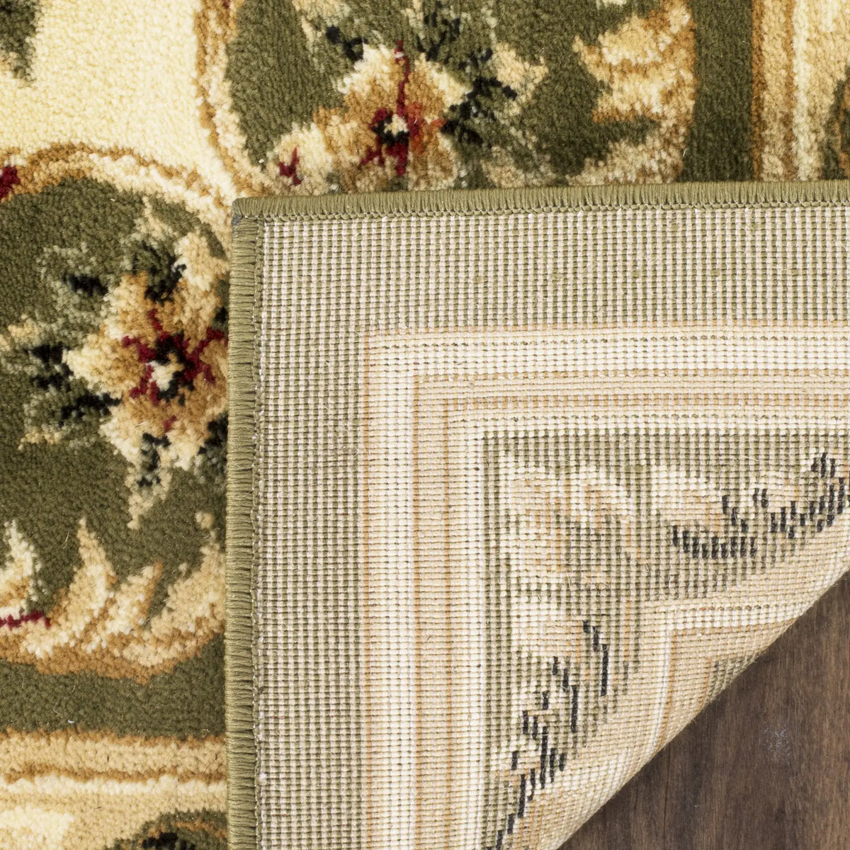 Safavieh Lyndhurst 5'-3" x 7'-6" Rug in Sage / Ivory