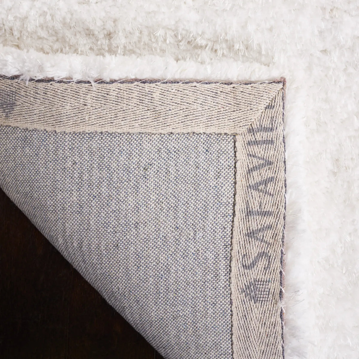 Safavieh Express Shag 4'-0" x 6'-0" Rug in Ivory