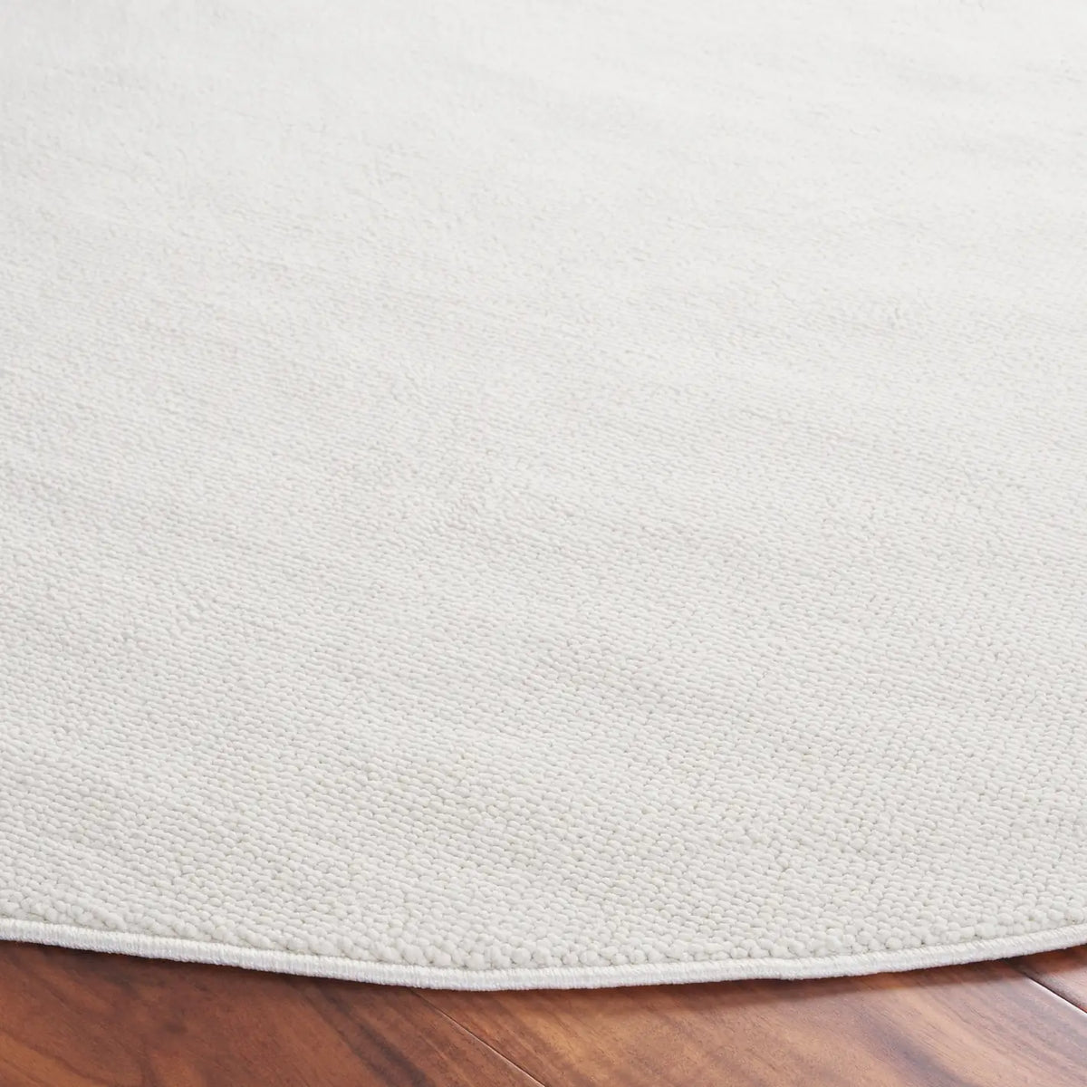 Safavieh River 6'-7" x 6'-7" Rug in Ivory