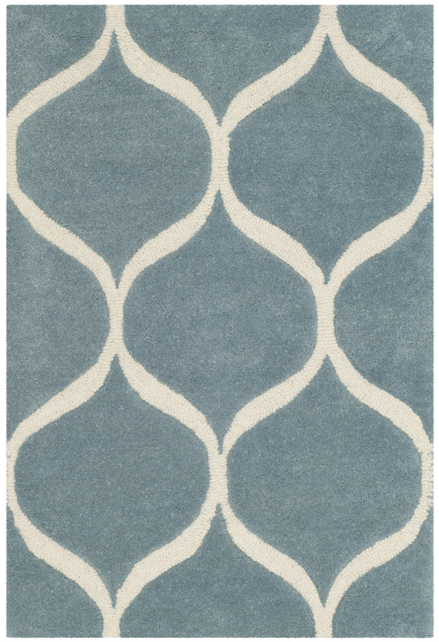 Safavieh Cambridge 2'-0" x 3'-0" Rug in Light Blue / Ivory