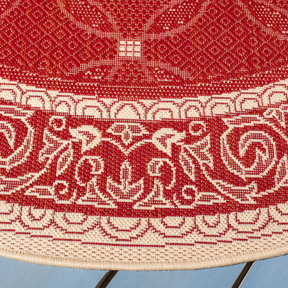 Safavieh Courtyard 6'-7" x 6'-7" Rug in Red / Natural